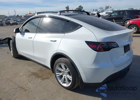 2022 Tesla Model Y Long Range Dual Motor All-Wheel Drive from USA, damaged, VIN 7SAYGDEE5NF506185